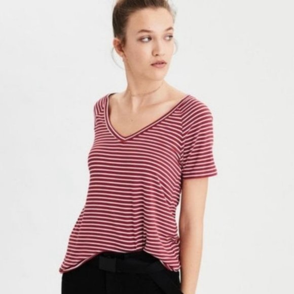 American Eagle Outfitters Tops - Clearance Clear Out Sale!!! $4!! American Eagle Soft & Sexy Tee